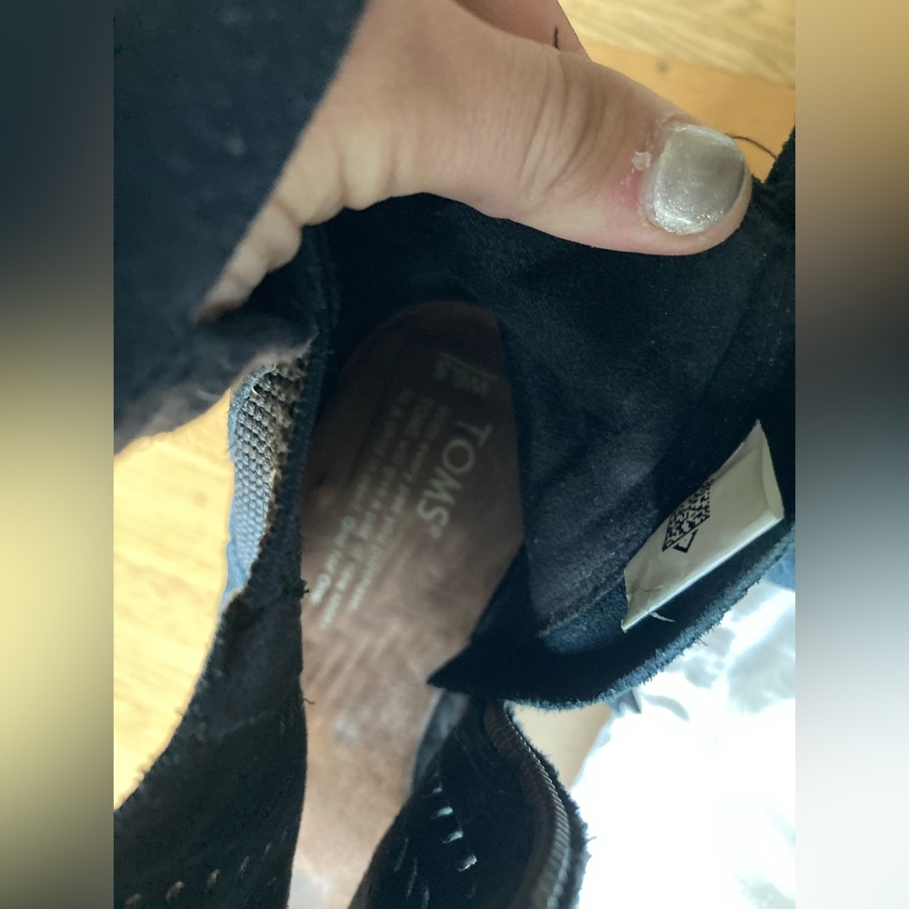 TOMS Booties - Picture 3 of 4